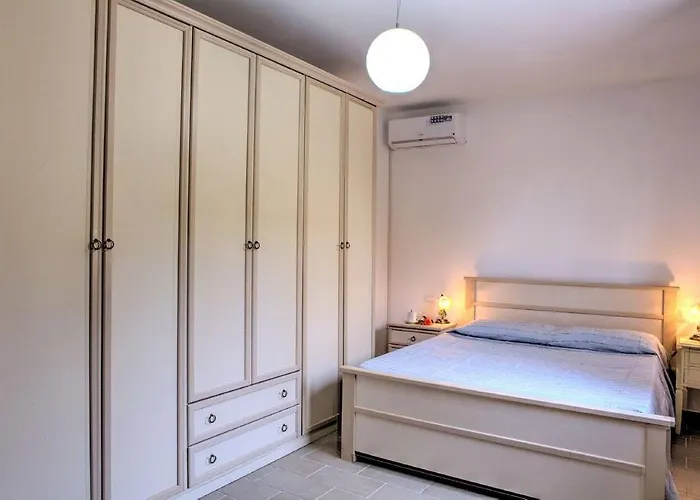 Morotti By Mmega Willa *